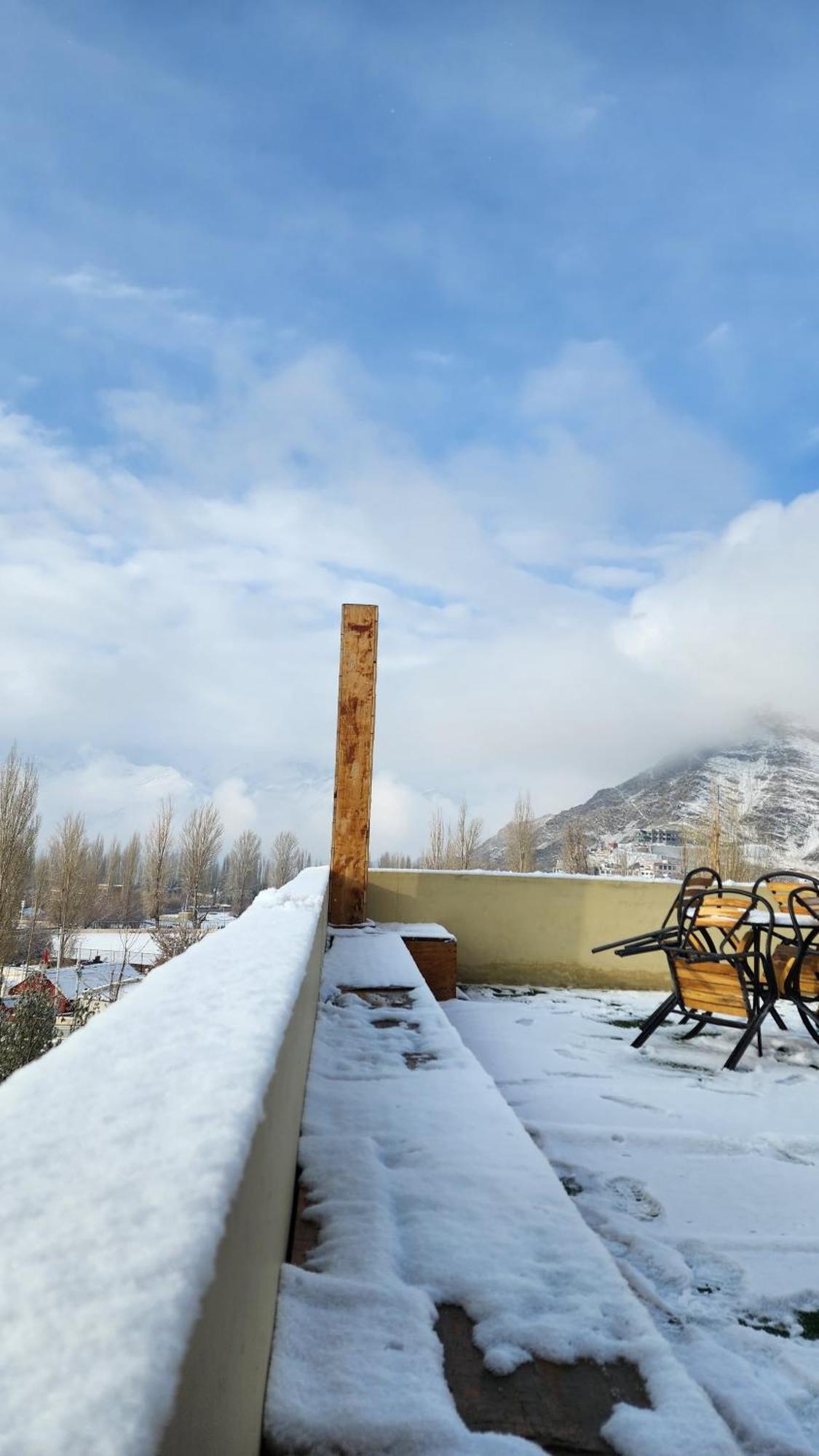 Hotel Chantsa Leh Exterior photo