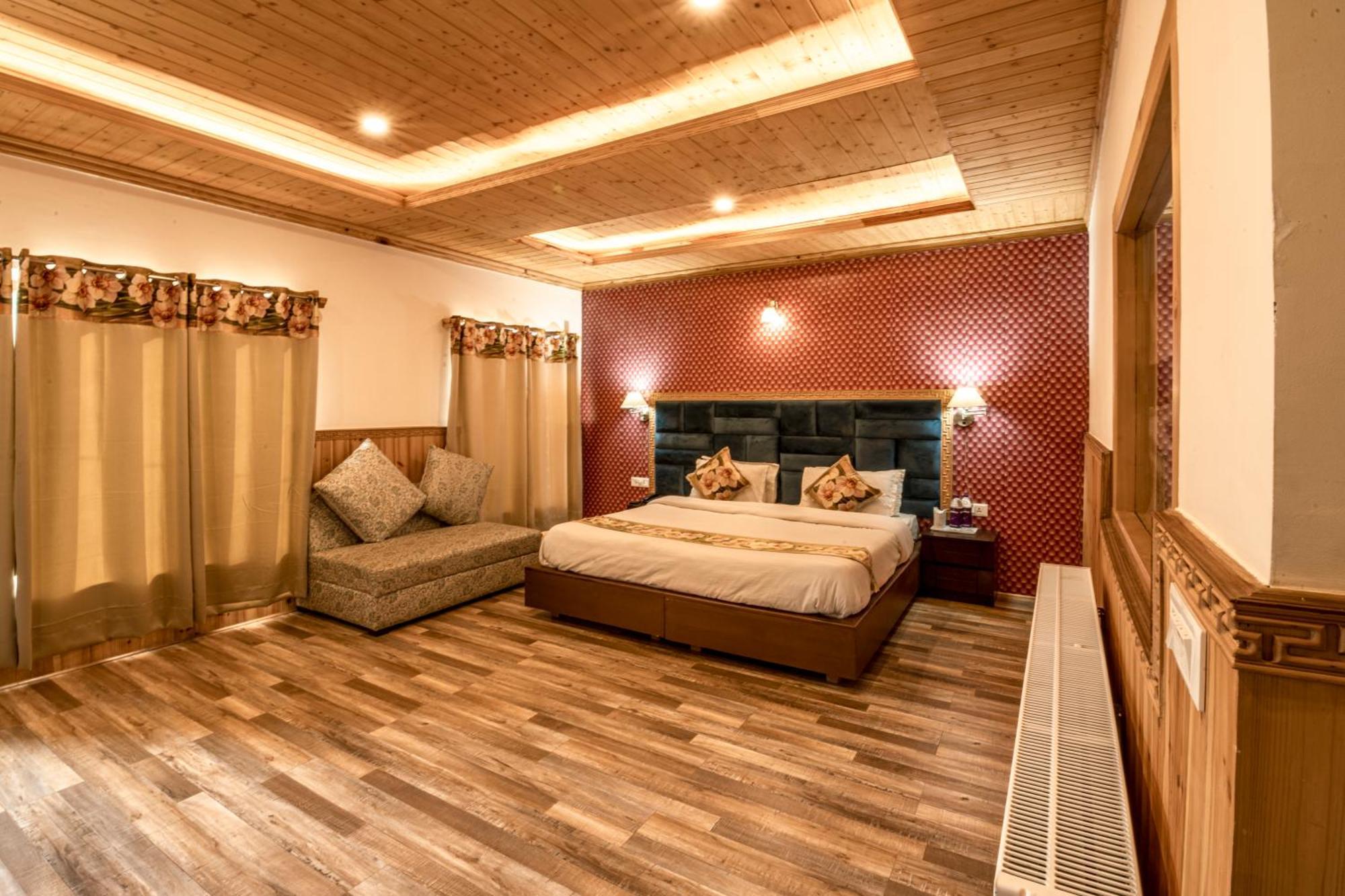 Hotel Chantsa Leh Exterior photo